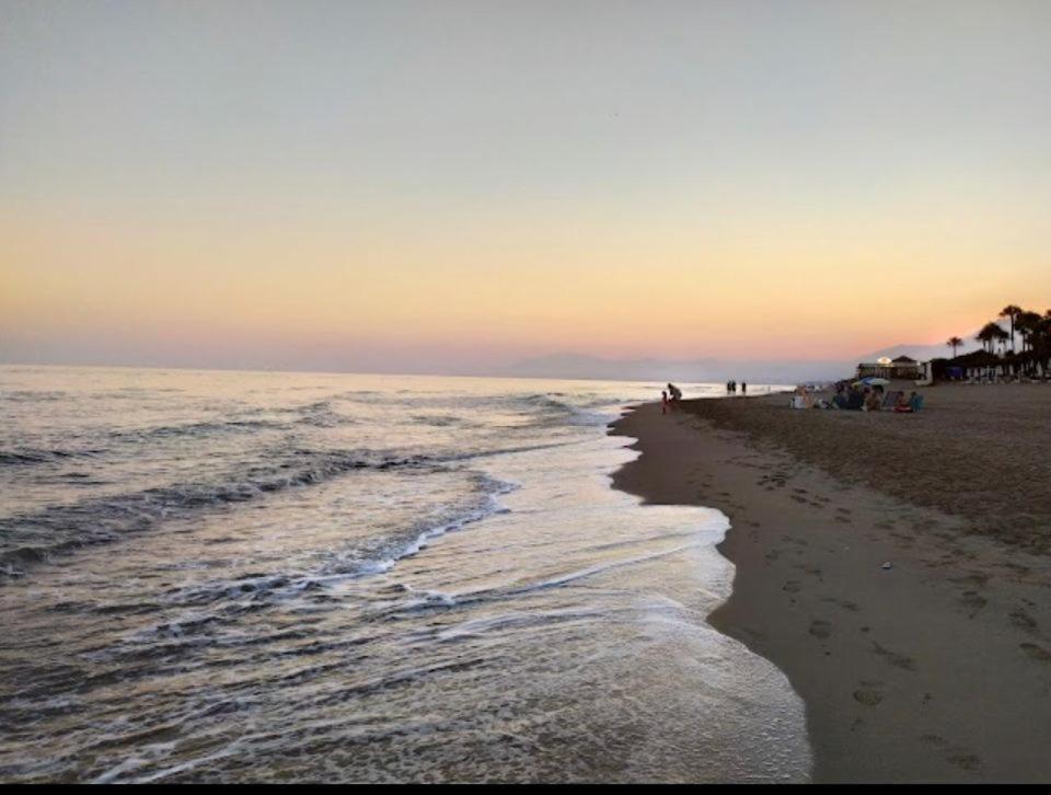 דירות 1 Marbella Beach Golf מראה חיצוני תמונה